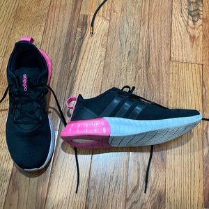 Gently used. Great sneakers. Extremely comfortable